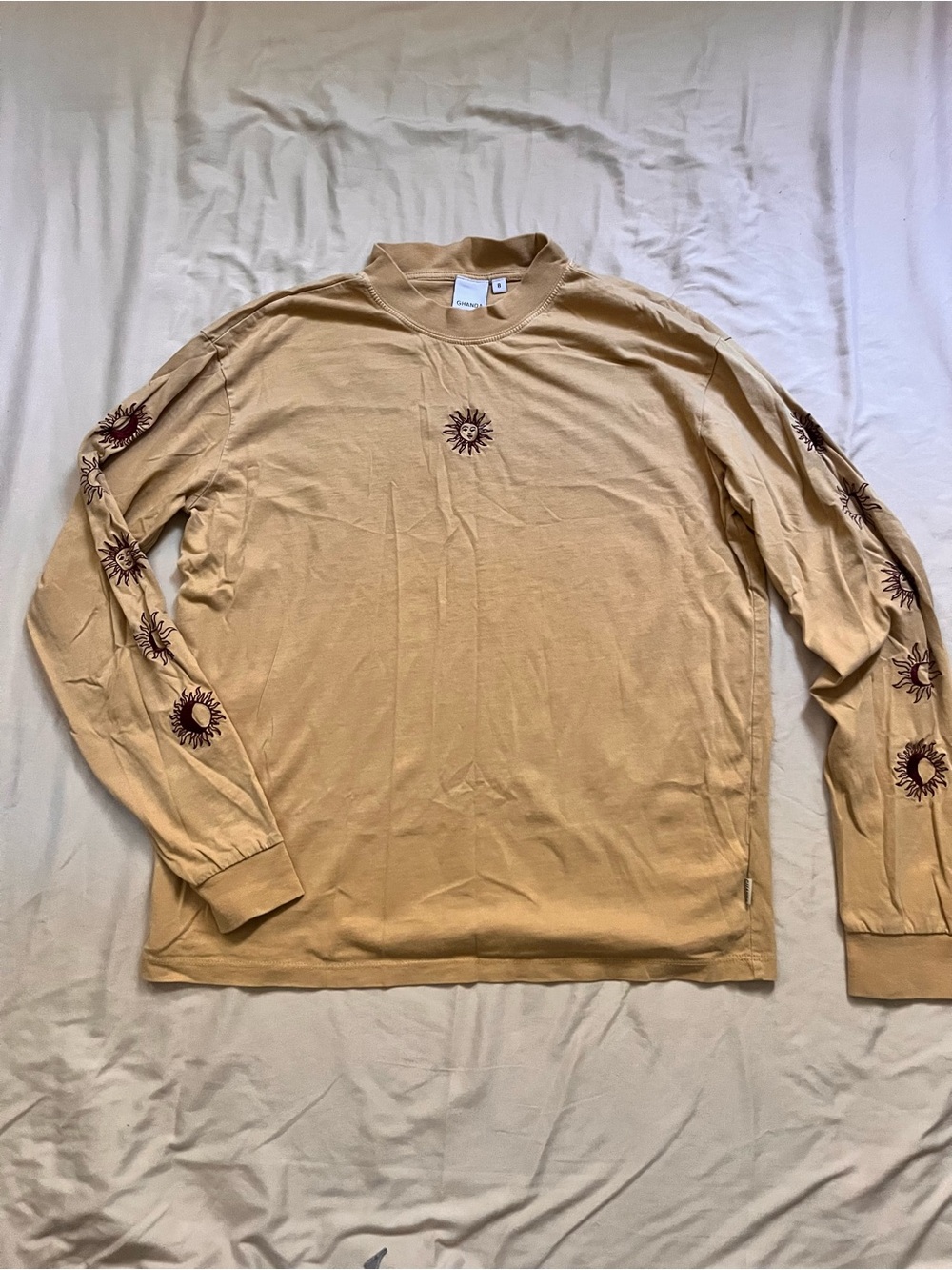Ghanda Long Sleeve Sun Graphic Long Sleeve